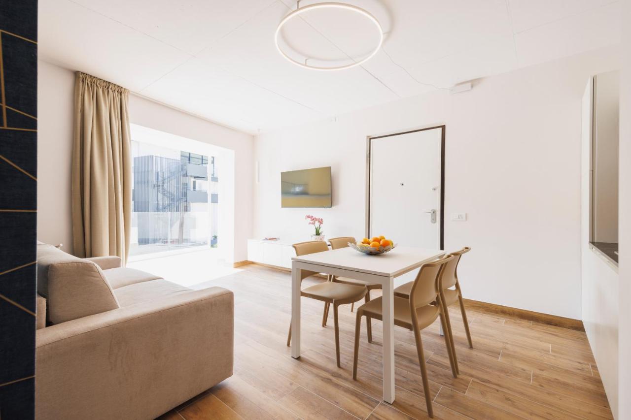 Lake Side Suites 리바 델 이탈리아 베로나 외부 사진